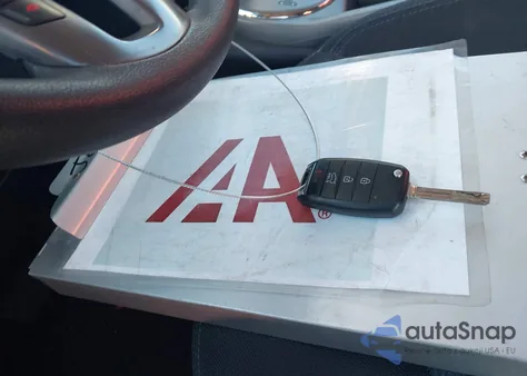 2015 Kia Sportage Lx z USA, uszkodzony, nr VIN KNDPB3AC0F7696930